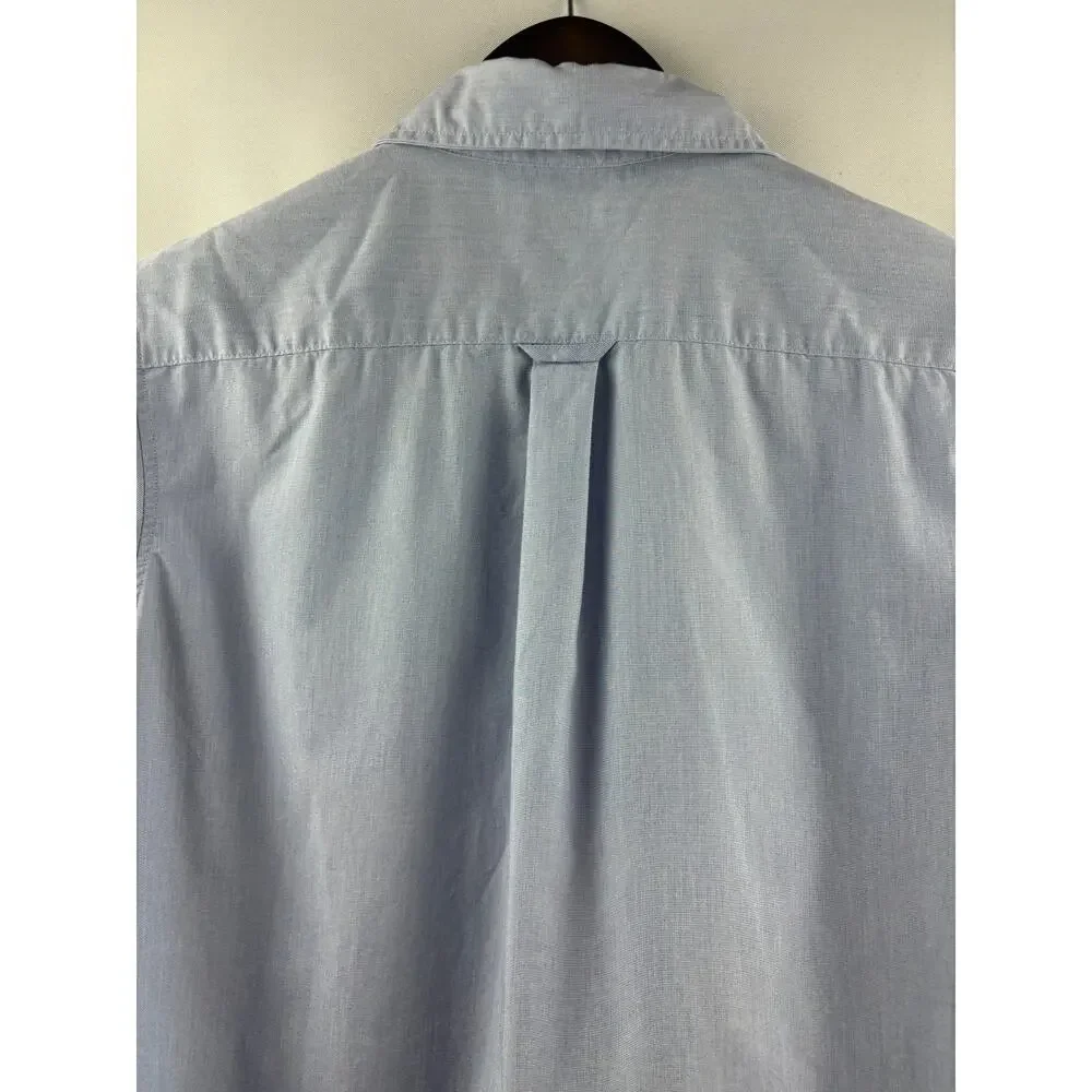Men’s Banana Republic Small Light Blue Button Up